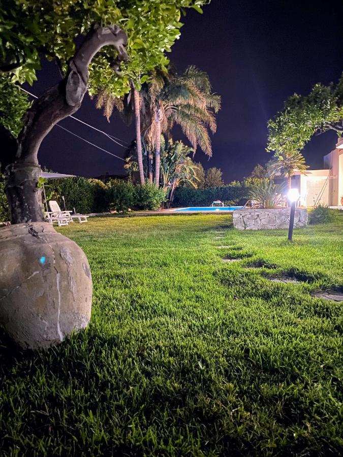 Apartamento Casa Vacanza Le Tre Palme Floridia Exterior foto