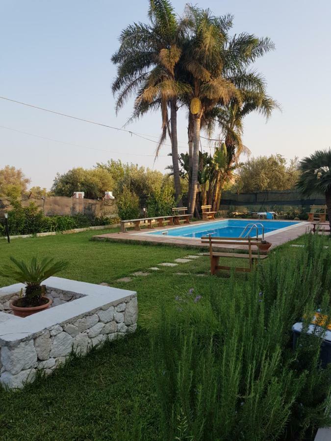 Apartamento Casa Vacanza Le Tre Palme Floridia Exterior foto